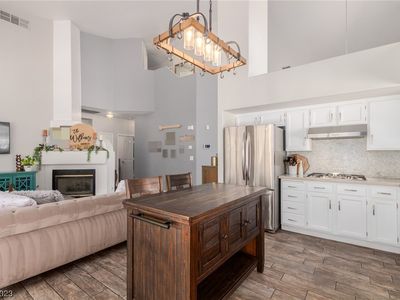 1728 Wandering Winds Way, Las Vegas, NV, 89128