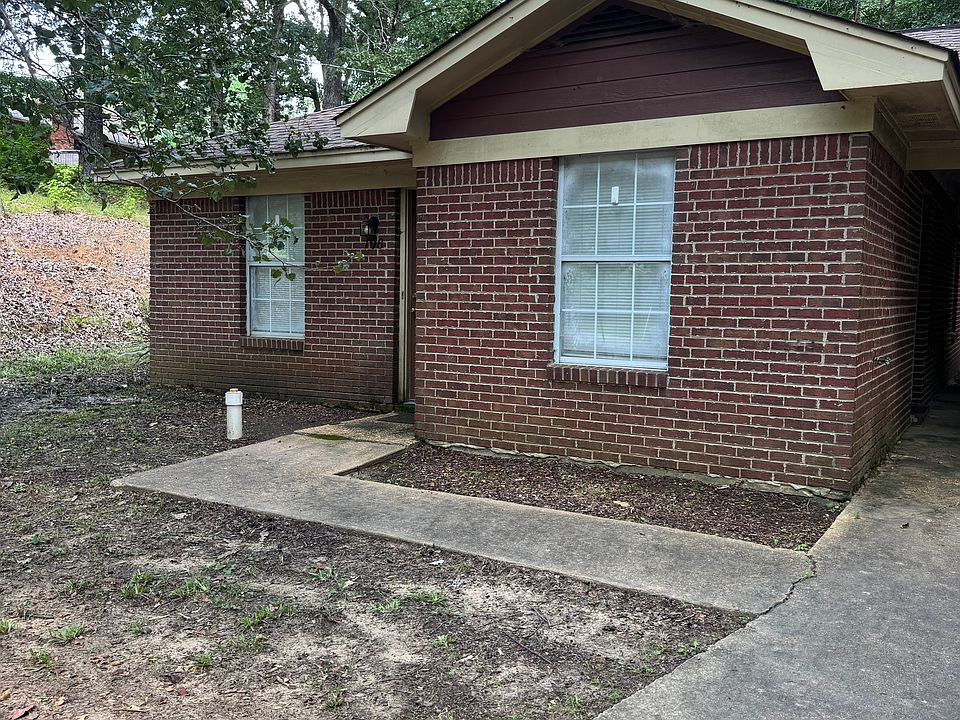 1st image of 108 Johnson Ave