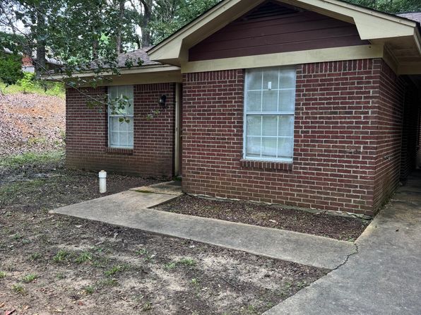 108 Johnson Ave