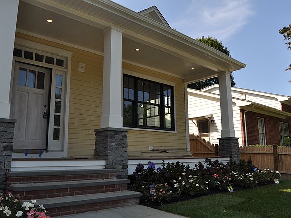 2nd image of 412 Blackstone Blvd