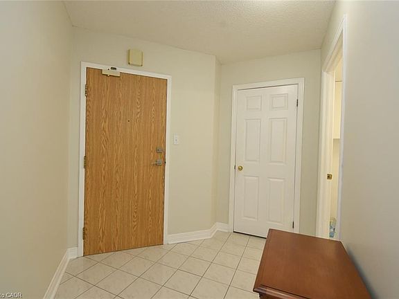 2nd image of 6 Village Grn #602