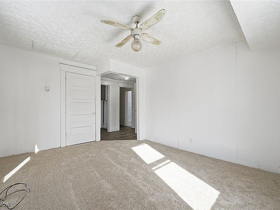 5th image of 333 Lloyd St