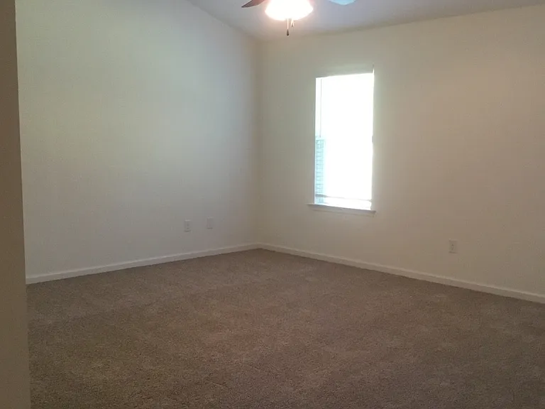 2346 Malone Way — Photo 2