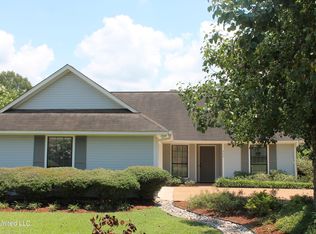 545 Bedford Cir, Madison, MS 39110