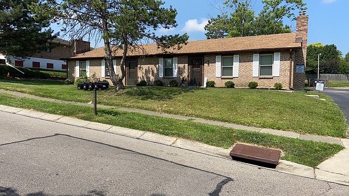 1st image of 1447 Minstrel Dr APT 4