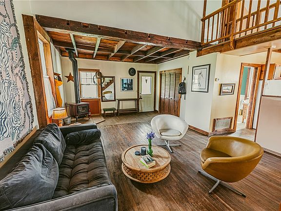 5th image of 3742 Oakmount Rd