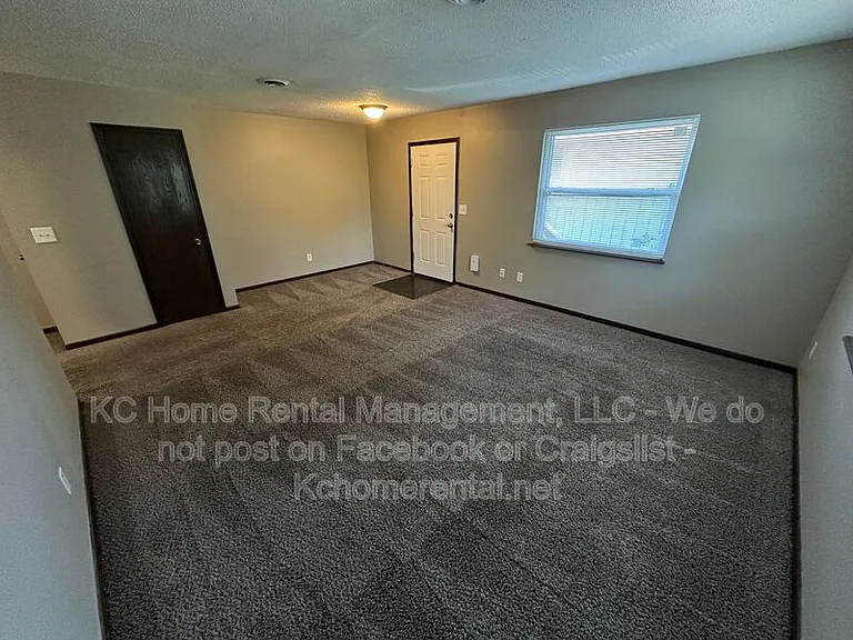 6333 N Wyandotte St — Photo 10
