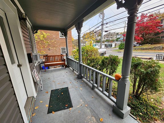 3rd image of 363 Ashford Ave