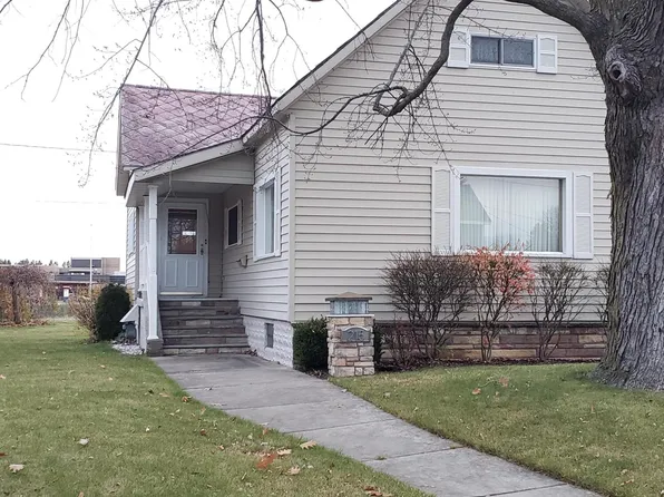 215 N 14th Ave, Alpena, MI 49707