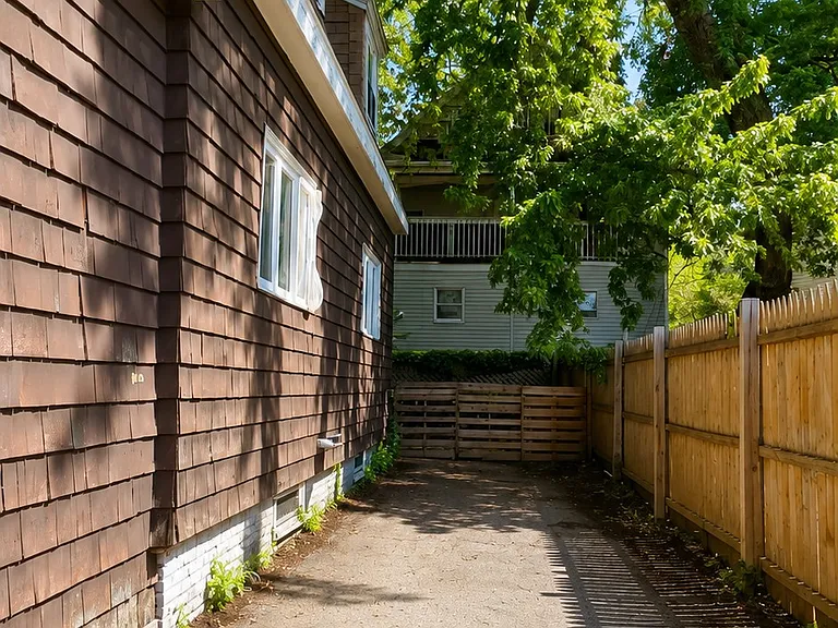 100 Alpine St — Photo 14