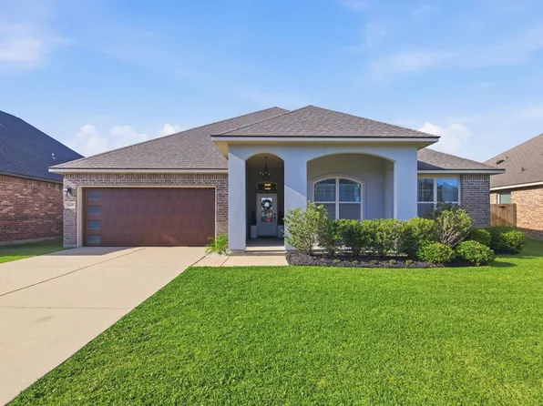 3135 Asbury Cir, Lake Charles, LA 70607