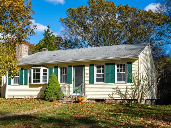 102 Long Hill Road, Clinton, CT 06413
