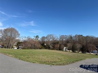 225 Silver Creek Ln, Shelby, NC 28017