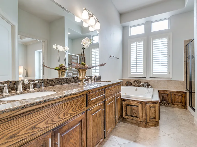8237 Inverness Colony — Photo 13