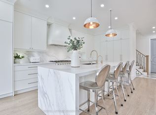 28 Belle Ayre Blvd, Toronto, ON M4S 2P6