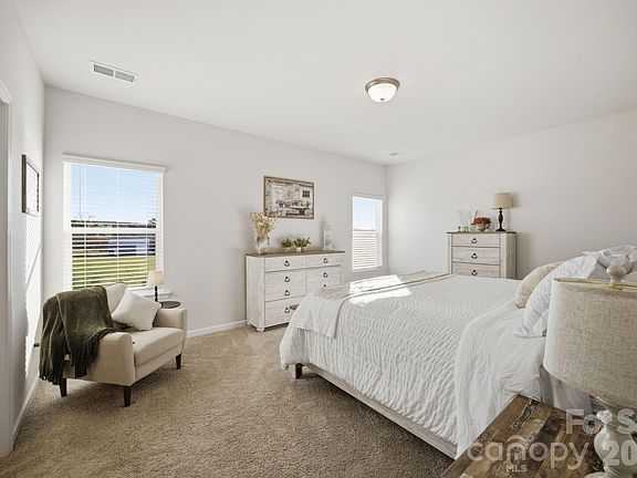5th image of 2199 Catawba Trace Dr