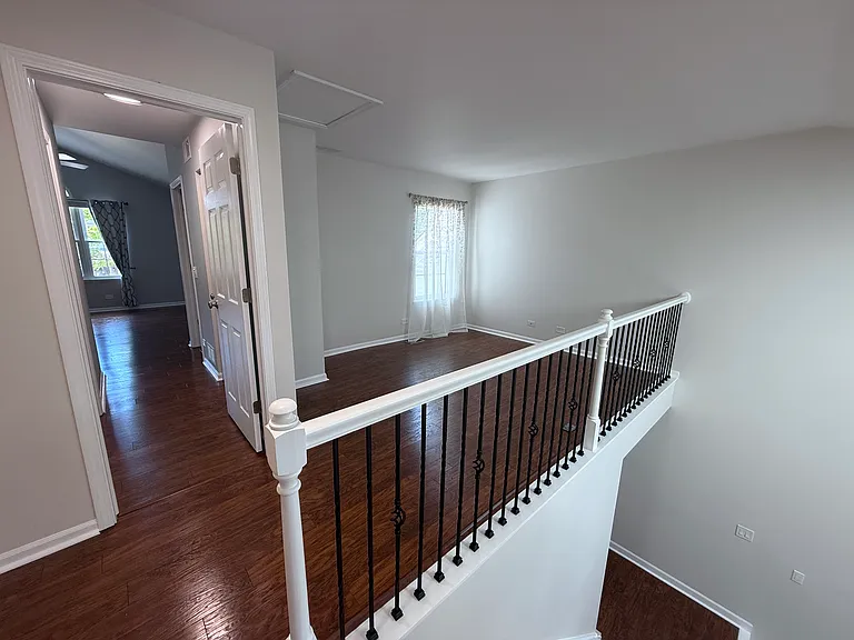 884 Dandridge Ct — Photo 12