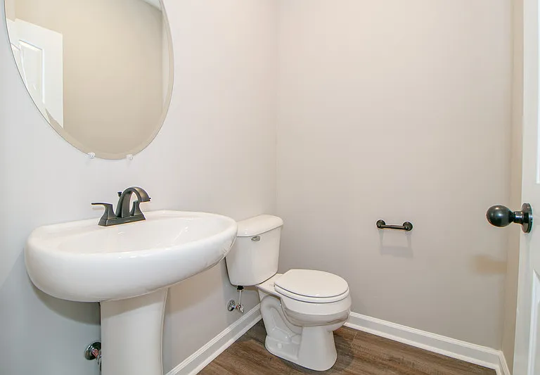 1115-A7 Hillwood Dr — Photo 4