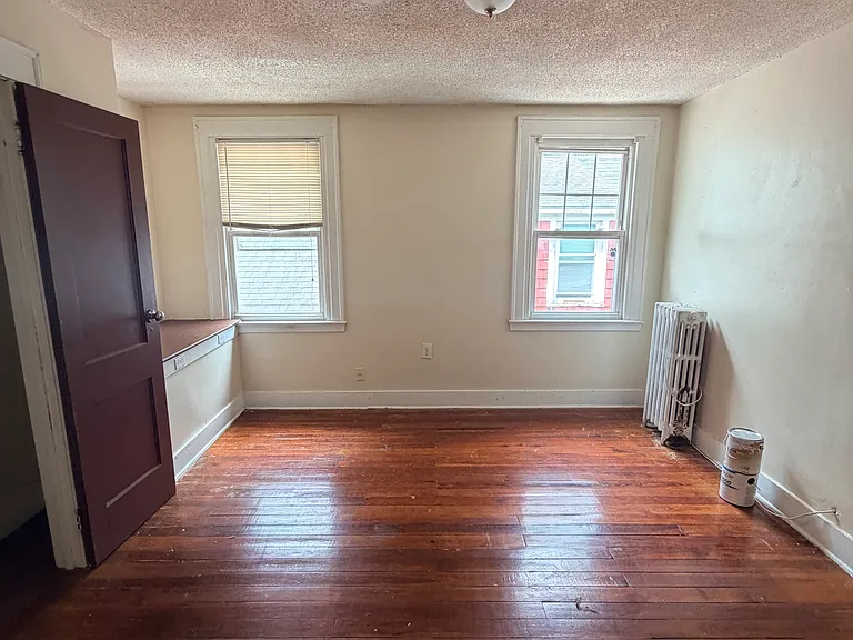 750 Legion Ave #2 — Photo 4