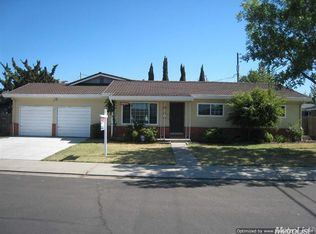 5696 Apache Dr, Manteca, CA 95336