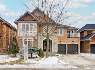 10 Golden Meadow Dr, Markham, ON L6E 1V8