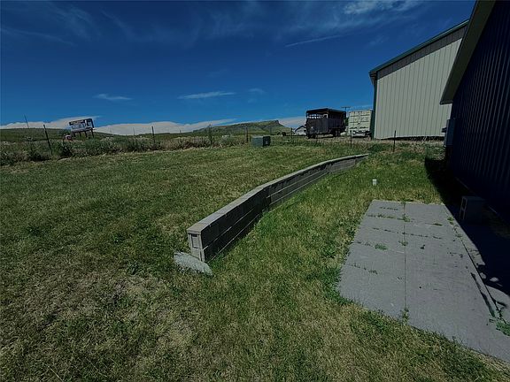 5th image of 317 3rd St S