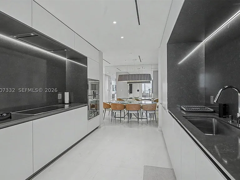 300 Biscayne Boulevard Way #3203 — Photo 21