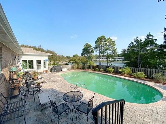 2nd image of 6405 Lake Charlene Dr