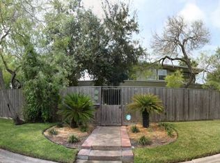 242 Circle Dr, Corpus Christi, TX 78411