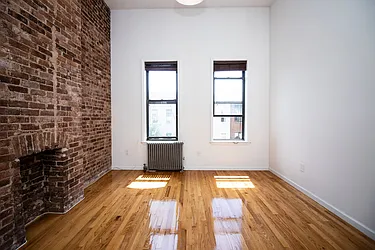 Rented by Oxford Property Group
