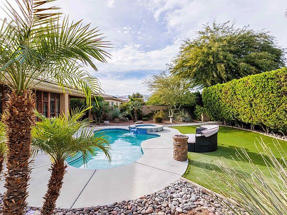 2nd image of 74082 Chinook Cir