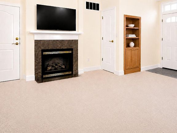5th image of 4101 Crittenton Ln #101
