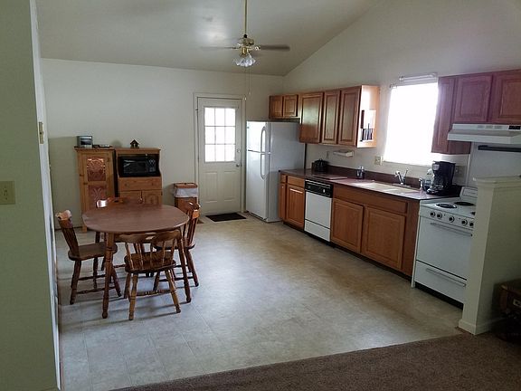 3rd image of 4752 Jacklin Dr NE