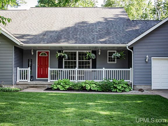 2nd image of 1055 Highland Dr