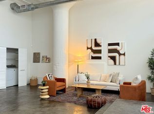 530 Molino St SUITE 117, Los Angeles, CA 90013