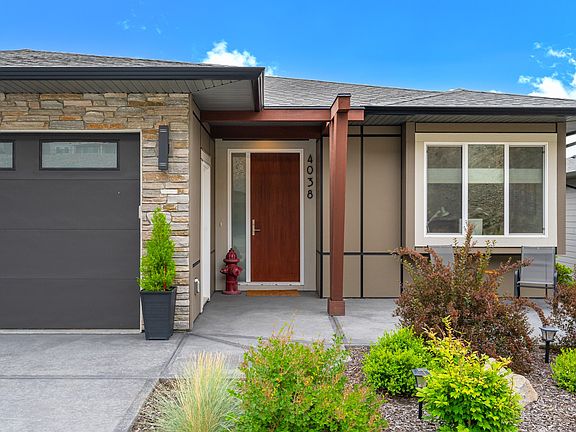 3rd image of 4038 Rio Vista Way