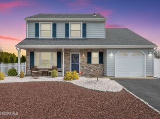 19 Pinyon St, Howell, NJ 07731