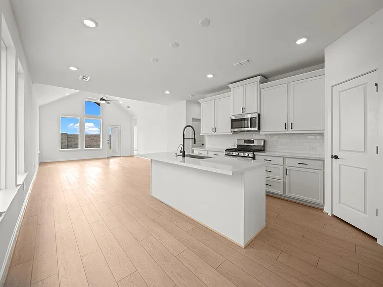 21643 Lampeter River Ln — Photo 5