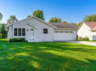 144 Hastings Way SW, Poplar Grove, IL 61065