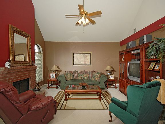 2nd image of 1750 Circle Creek Dr