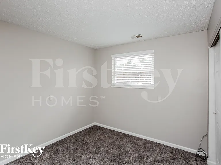 418 Andrea Dr — Photo 12