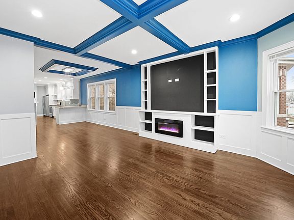 4th image of 7309 S Claremont Ave