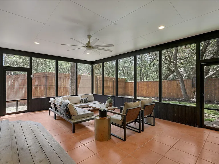 3205 Festus Dr — Photo 23