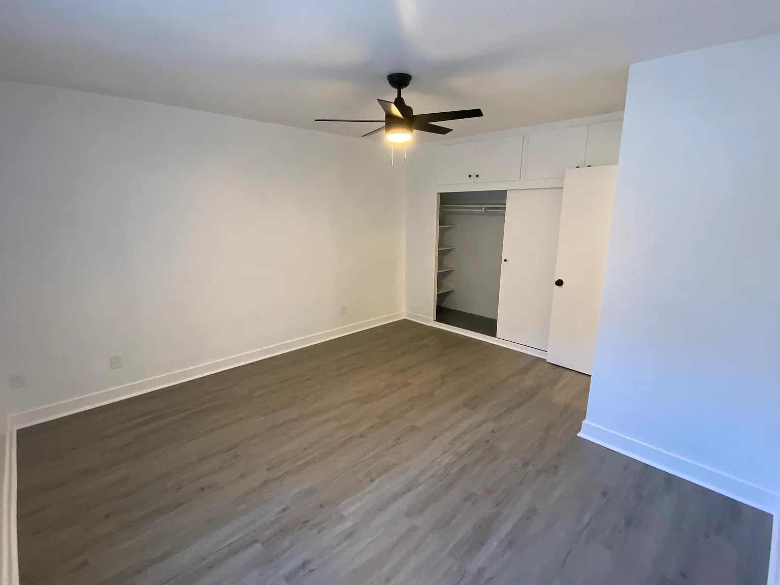 1 bed, 706 sqft, $1,900 — Photo 4