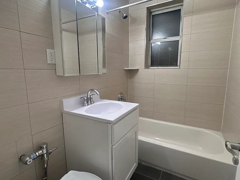 8737 16th Ave #3P — Photo 7