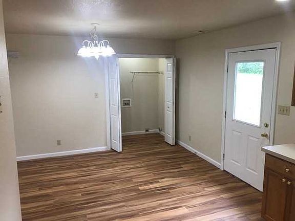 5th image of 6810 Boston Dr #6810