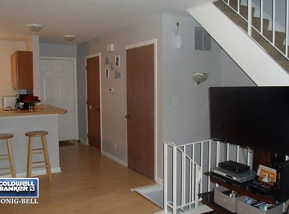 2nd image of 233 Kirkwood Ln