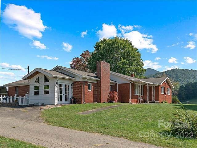 1st image of 26 Glen Raven Cir