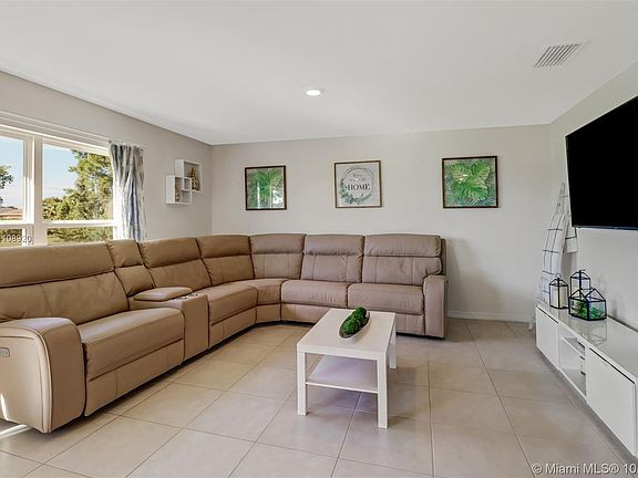 5th image of 1606 NE 34th Lane Cpe