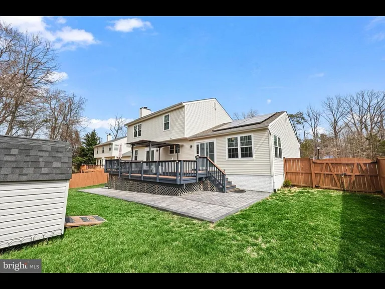 36 Dorothy Ln — Photo 4